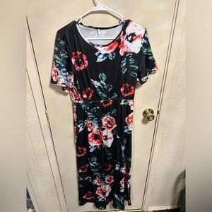 Long floral dress with pockets